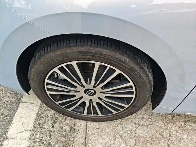 GAC Trumpchi E8 — Фото автомобиля 22