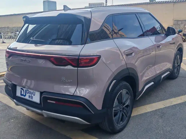 BYD Yuan UP — Фото автомобиля 6