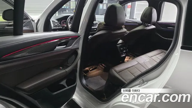 BMW X4 xDrive20i M Sport Pro — Фото автомобиля 11