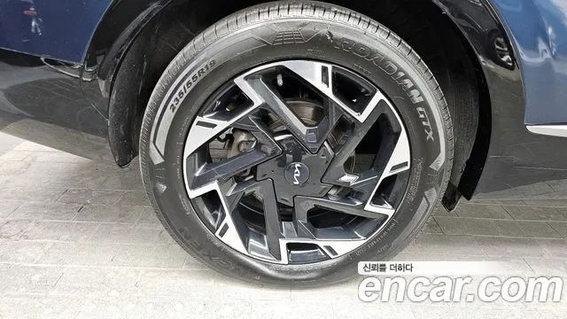 Kia Sportage Sportage 5-е поколение Бензин 1.6 Turbo 4WD — Фото автомобиля 5