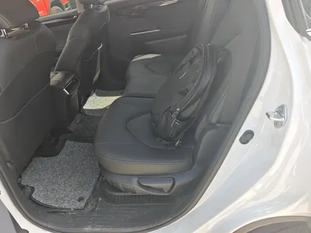 Toyota Highlander — Фото автомобиля 11