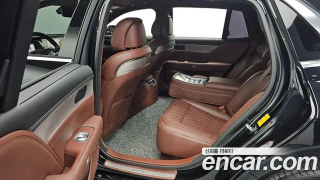 Genesis G90 Бензин 3.5 турбо AWD — Фото автомобиля 11