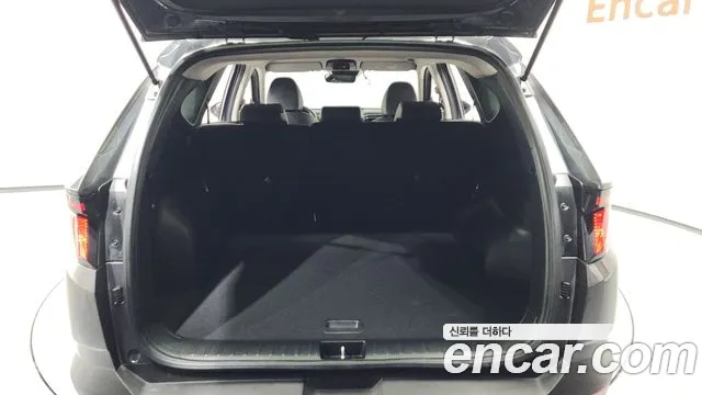 Hyundai Tucson Tucson (NX4) Дизель 2.0 2WD — Фото автомобиля 17