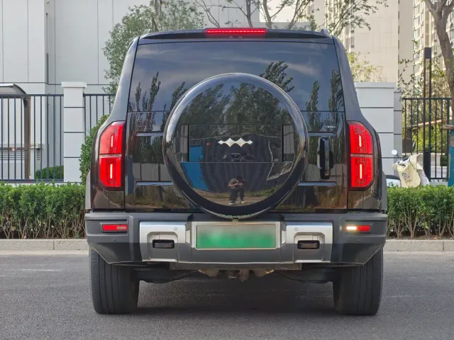 BYD FangChengBao Leopard 5 — Фото автомобиля 5