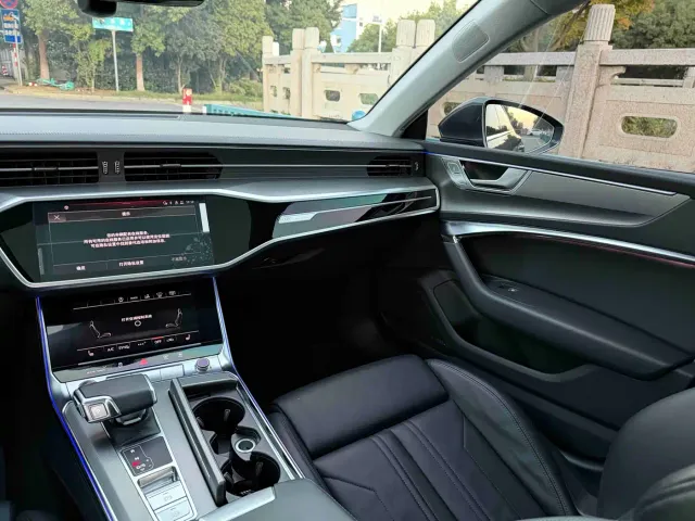 Audi A7 — Фото автомобиля 14
