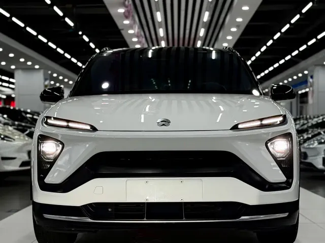 Nio ES6 — Фото автомобиля 2