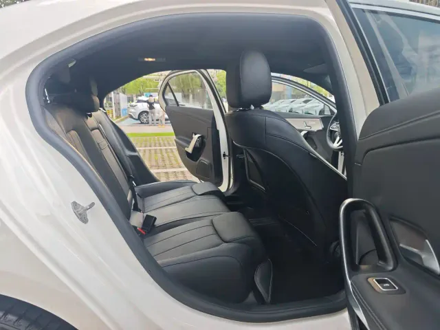 Mercedes-Benz A-Class — Фото автомобиля 7