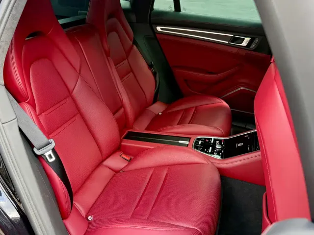 Porsche Panamera — Фото автомобиля 21