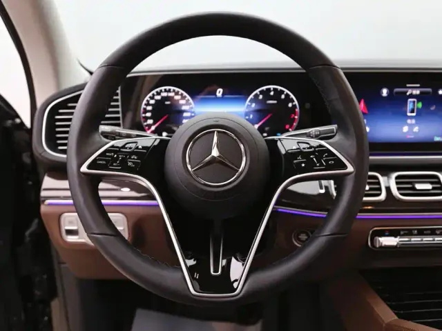 Mercedes-Benz GLE-Class — Фото автомобиля 15