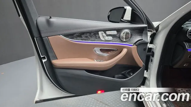 Mercedes-Benz E-Class W213 — Фото автомобиля 13