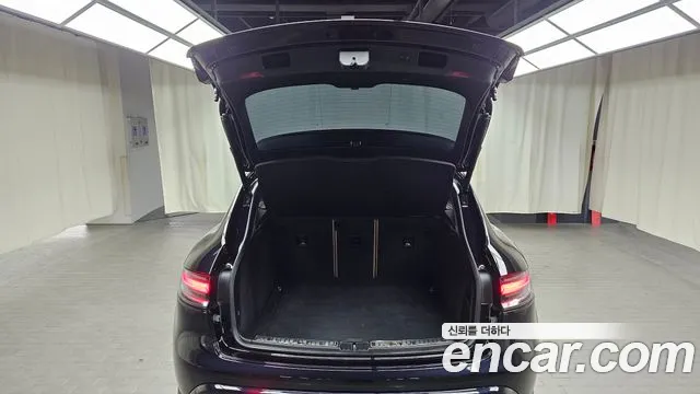 Porsche Macan — Фото автомобиля 20