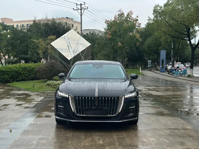 Hongqi H5 — Фото автомобиля 2