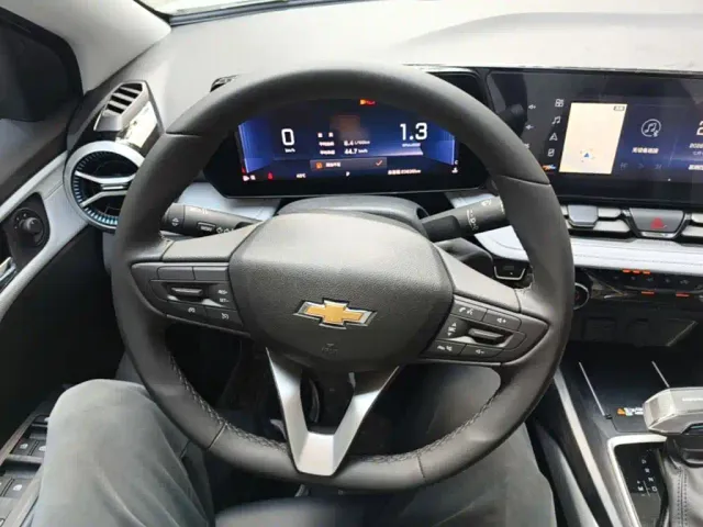 Chevrolet Monza — Фото автомобиля 10