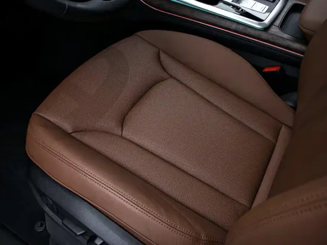 Audi Q7 — Фото автомобиля 15