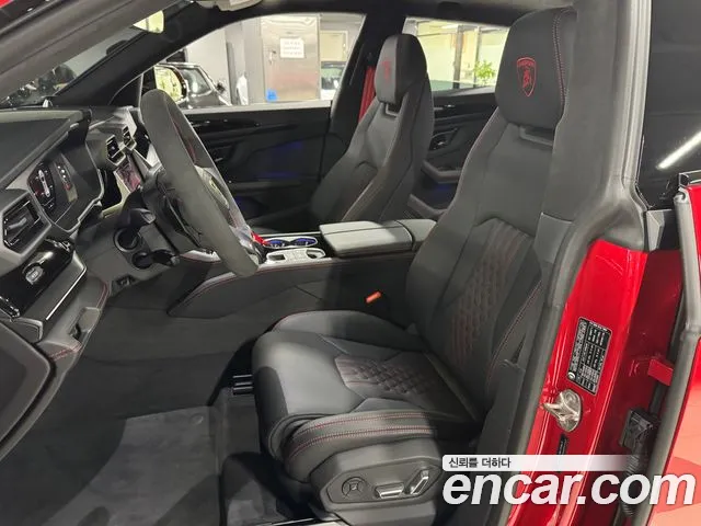 Lamborghini Urus — Фото автомобиля 8