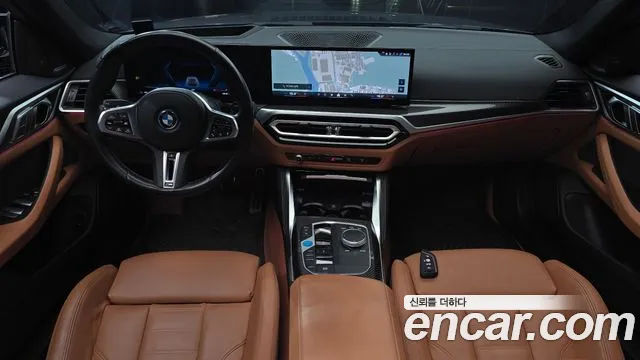 BMW i4 — Фото автомобиля 7