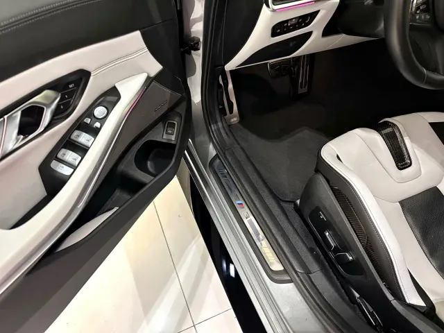 BMW M3 — Фото автомобиля 16