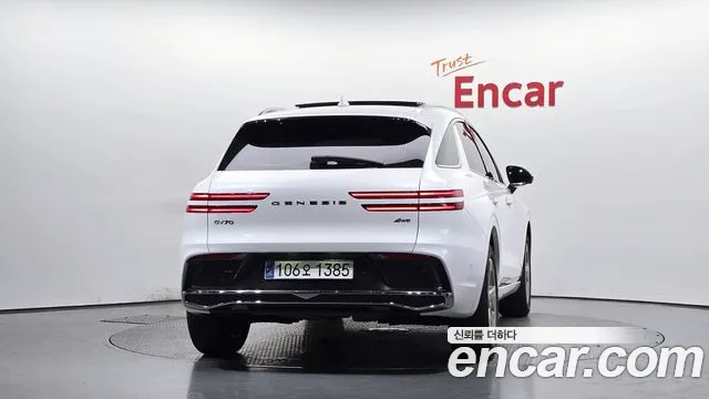 Genesis GV70 2.5T Бензин AWD — Фото автомобиля 4