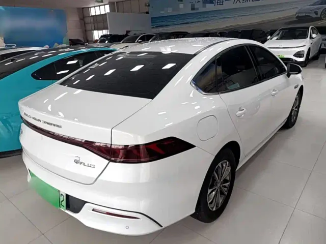 BYD Qin PLUS — Фото автомобиля 6