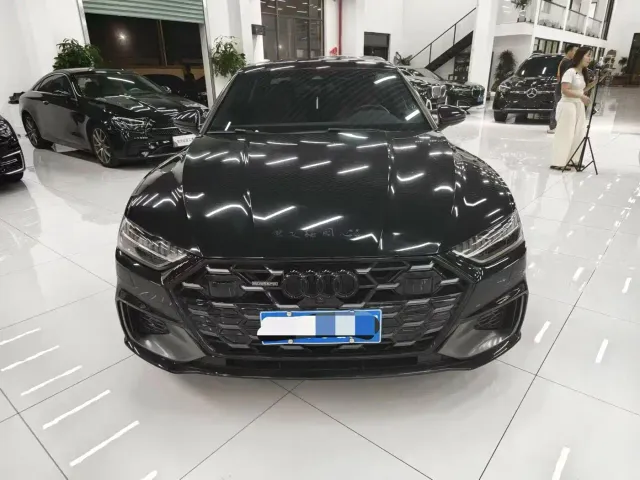 Audi A7L — Фото автомобиля 2