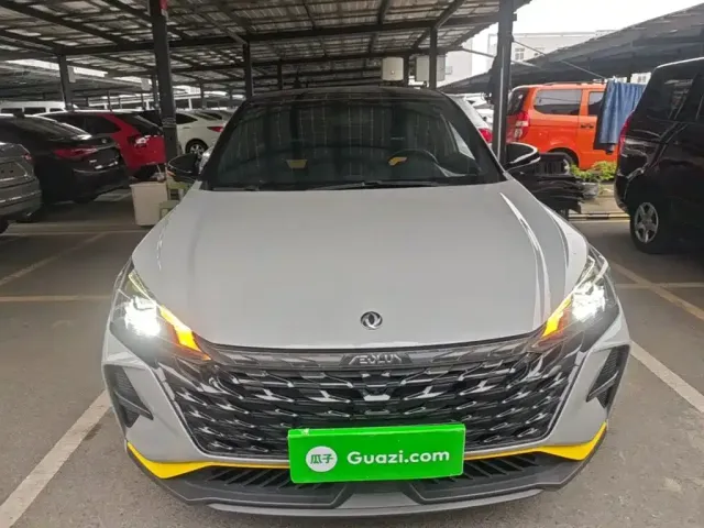 Dongfeng Yixuan — Фото автомобиля 2