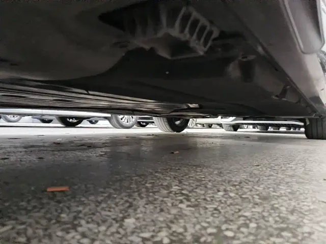 BMW 5 Series — Фото автомобиля 8