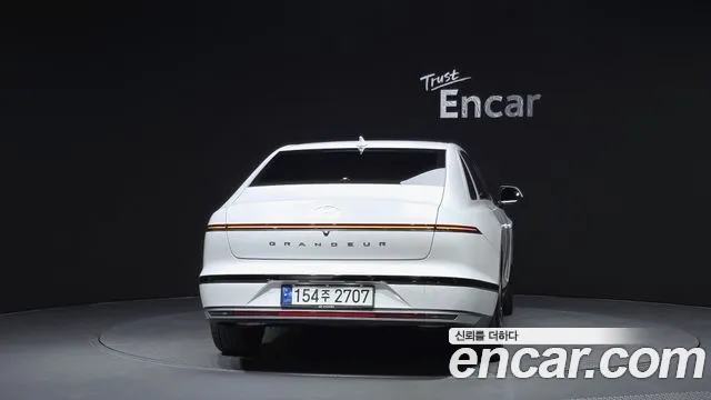 Hyundai Grandeur GN7 — Фото автомобиля 4