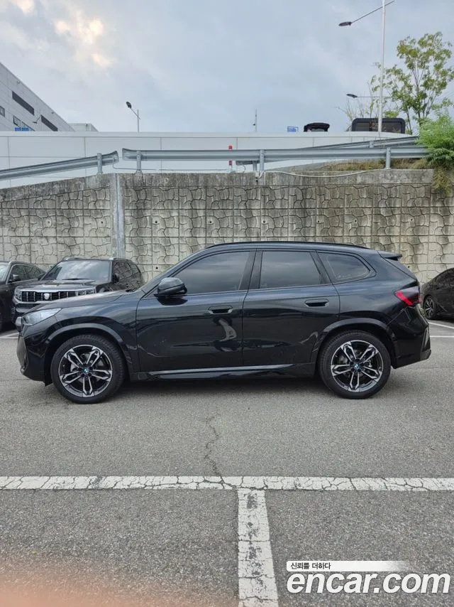 BMW X1 U11 — Фото автомобиля 3