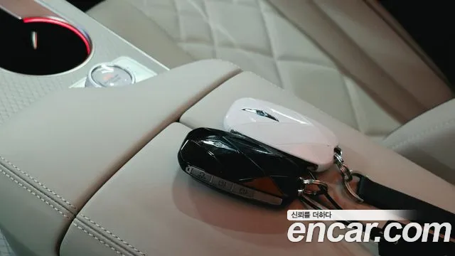Genesis GV80 2.5T Бензин AWD — Фото автомобиля 4