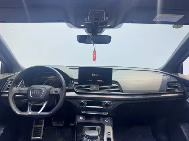 Audi Q5L — Фото автомобиля 7