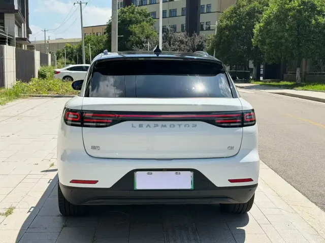 Leapmotor Leapmotor C11 2024 Pure Electric 580 Premium Edition — Фото автомобиля 5