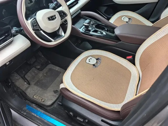 Geely Xingyue L — Фото автомобиля 8