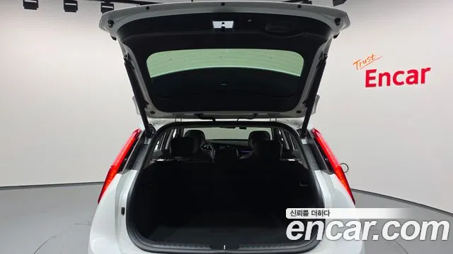 Kia Niro The All New Niro Signature — Фото автомобиля 17