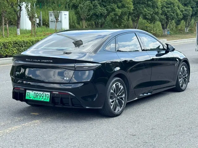 BYD Seal — Фото автомобиля 13