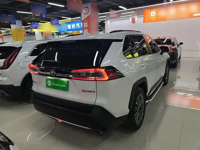 Toyota Wildlander — Фото автомобиля 6