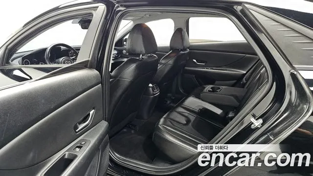 Hyundai Avante CN7 — Фото автомобиля 18