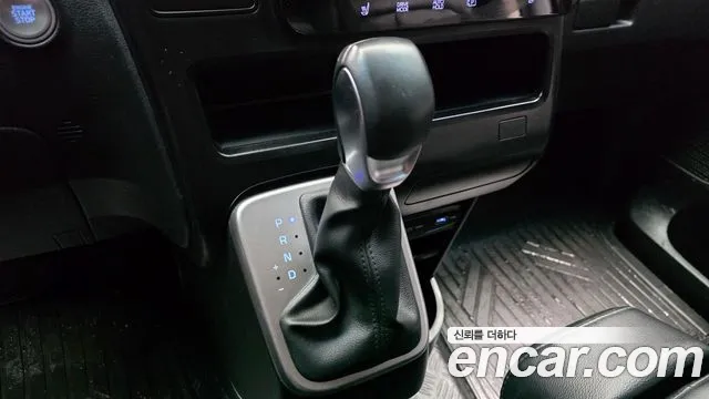 Hyundai Staria Staria Карго 3 места — Фото автомобиля 9
