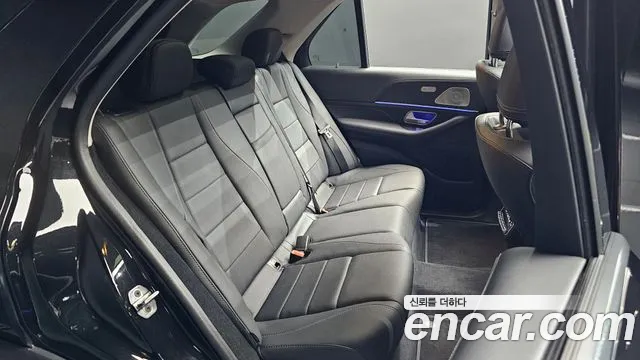 Mercedes-Benz GLE-Class — Фото автомобиля 10