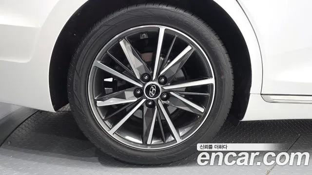 Hyundai Grandeur New — Фото автомобиля 6