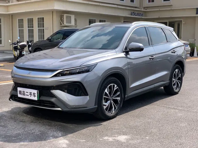 Фотография автомобиля — BYD Song Pro