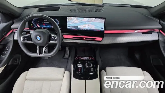BMW 5 Series G60 — Фото автомобиля 9
