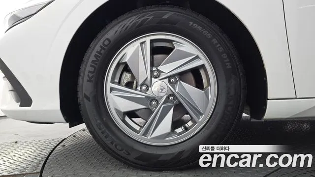Hyundai AVANTE Новый Avante (CN7) — Фото автомобиля 5