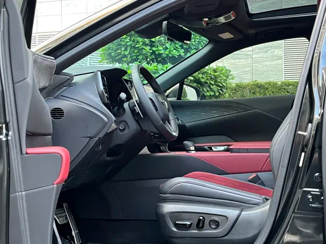 Lexus RX — Фото автомобиля 7