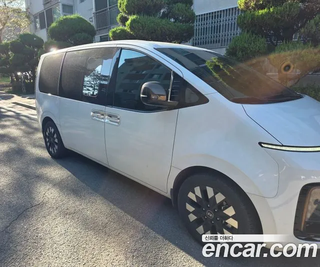 Hyundai Staria — Фото автомобиля 2