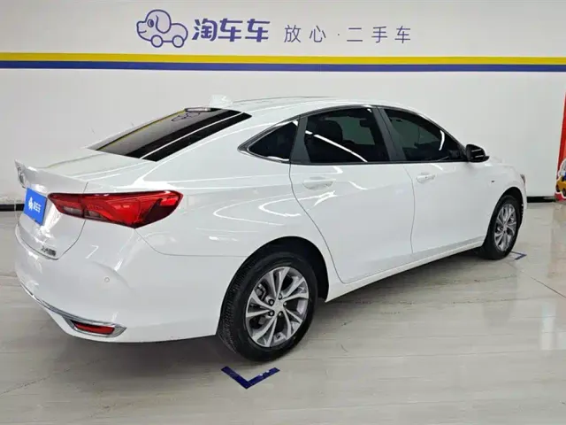 Buick Verano — Фото автомобиля 3