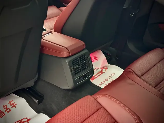 Audi RS e-tron GT — Фото автомобиля 15
