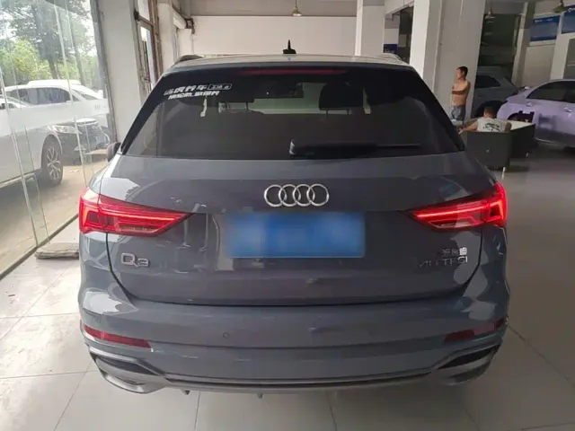 Audi Q3 — Фото автомобиля 5