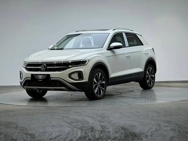 Фотография автомобиля — Volkswagen T-Roc