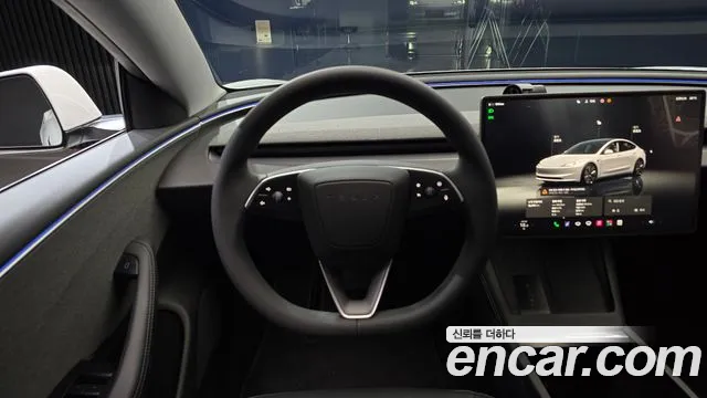 Tesla Model 3 — Фото автомобиля 19