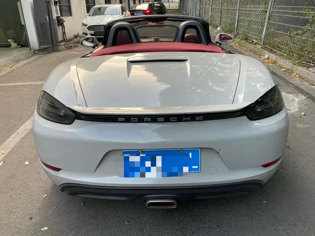Porsche 718 — Фото автомобиля 4